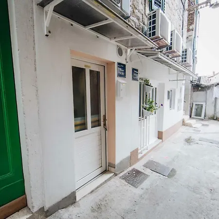 Old Town Krizeva Split