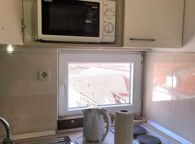 Old Town Krizeva Apartment